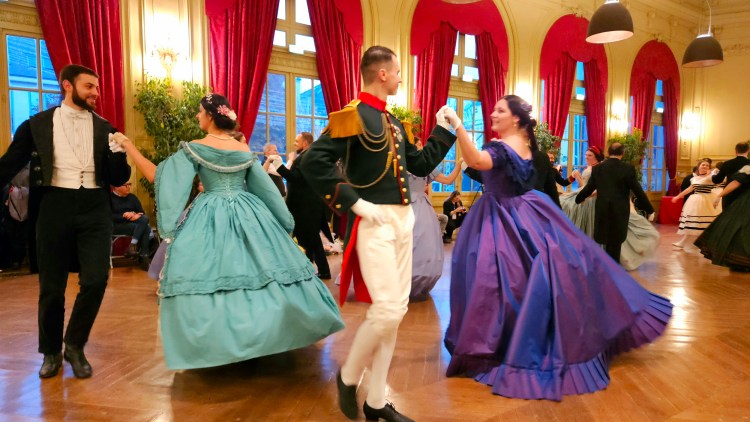 danse-historique-reconstitution-historique-danse-historique-imperiales-fontainebleau-2